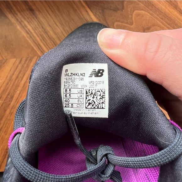 New Balance Womens LAZRv2 Hypoknit Sneakers NWOT - Picture 5 of 9